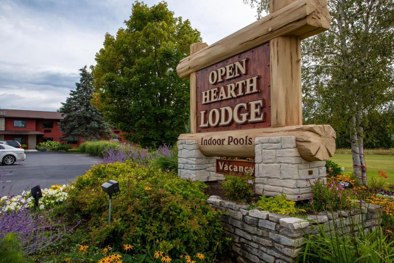 Open Hearth Lodge Sister Bay Exterior photo